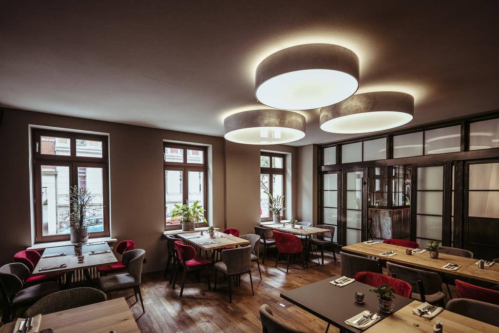 alexxanders Hotel&Boardinghouse, Restaurant Chemnitz Buitenkant foto